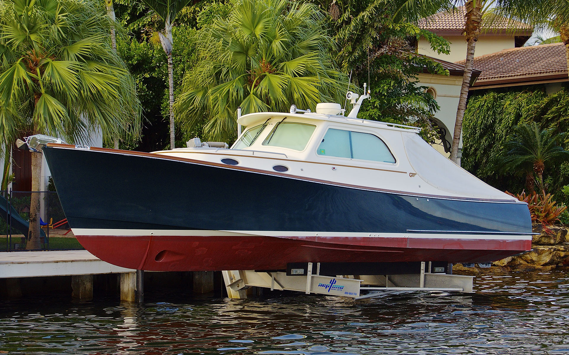 catamaran boat lifts